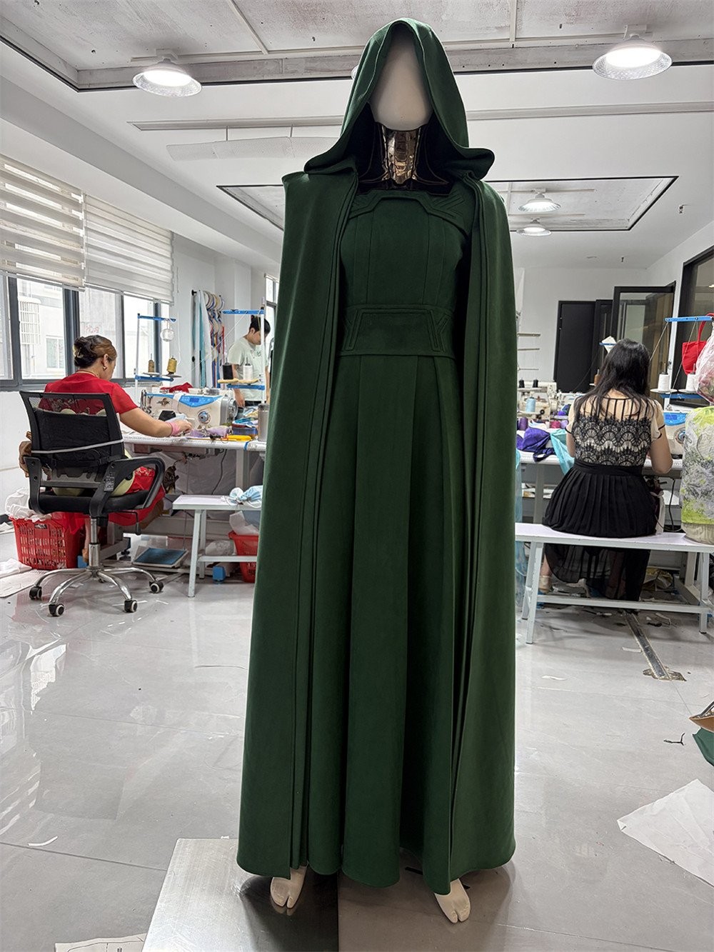 Latverian Witch Doctor Doom Avengers Doomsday 2026 Cosplay Costume（re-order half finish product）